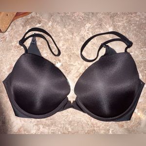 Victoria’s Secret Black Push-up 32D